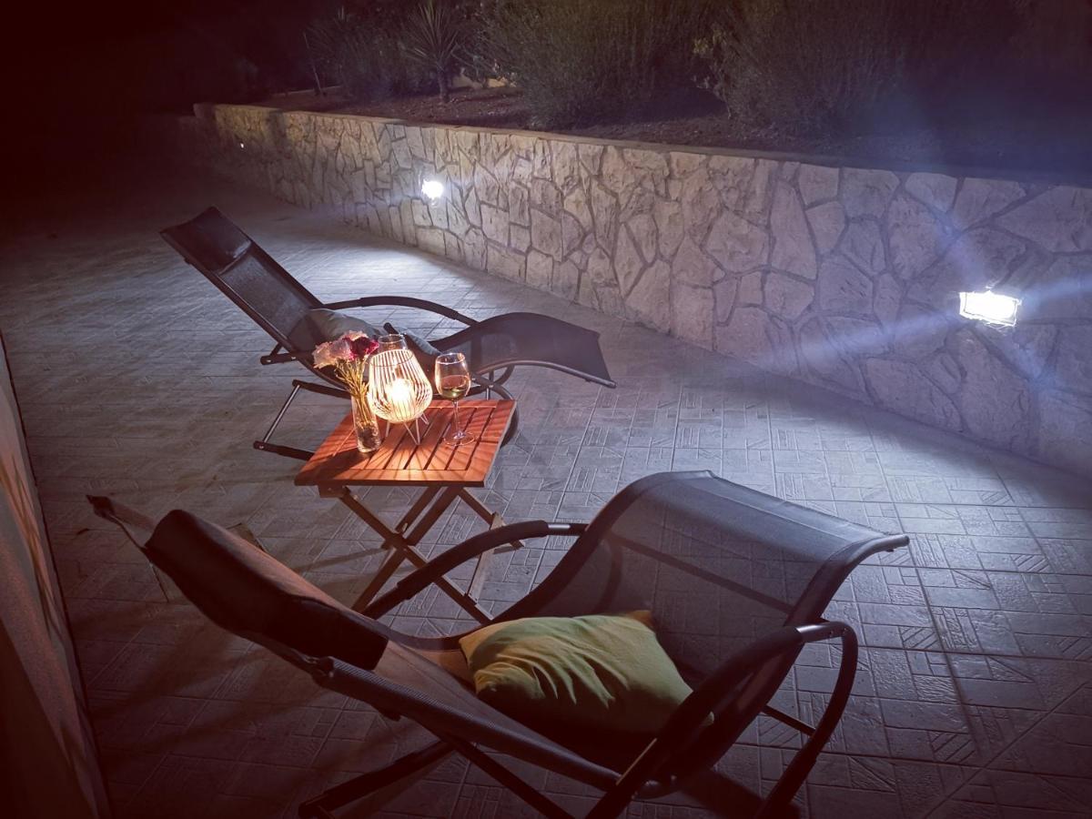 Apartmani "Sandro" Gonar Rab Town Kültér fotó