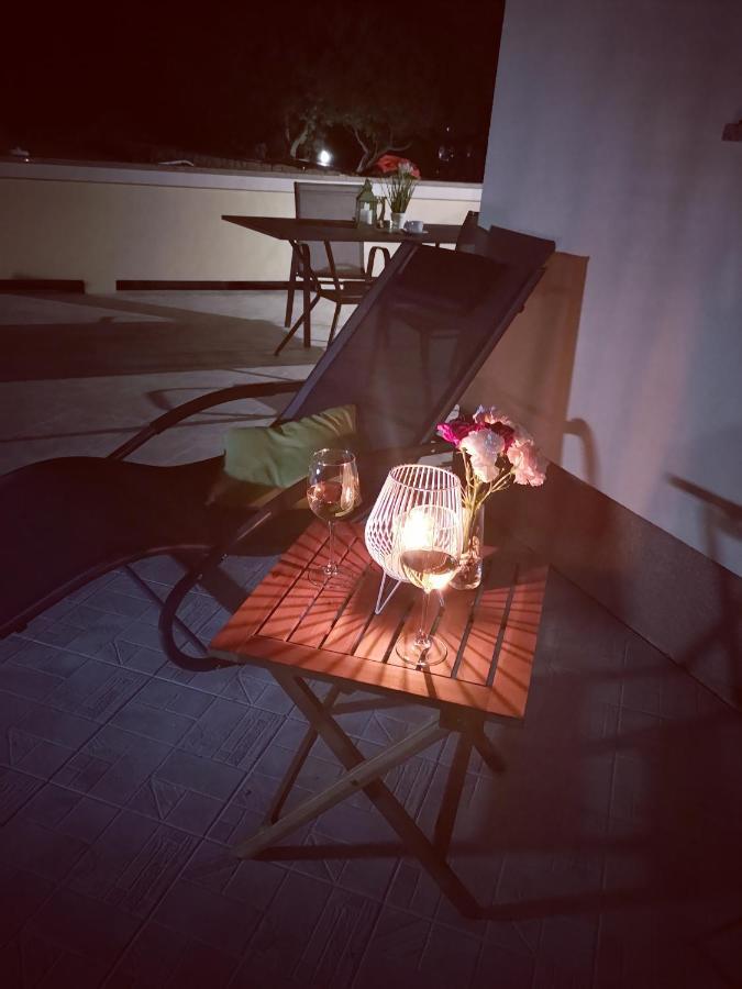 Apartmani "Sandro" Gonar Rab Town Kültér fotó