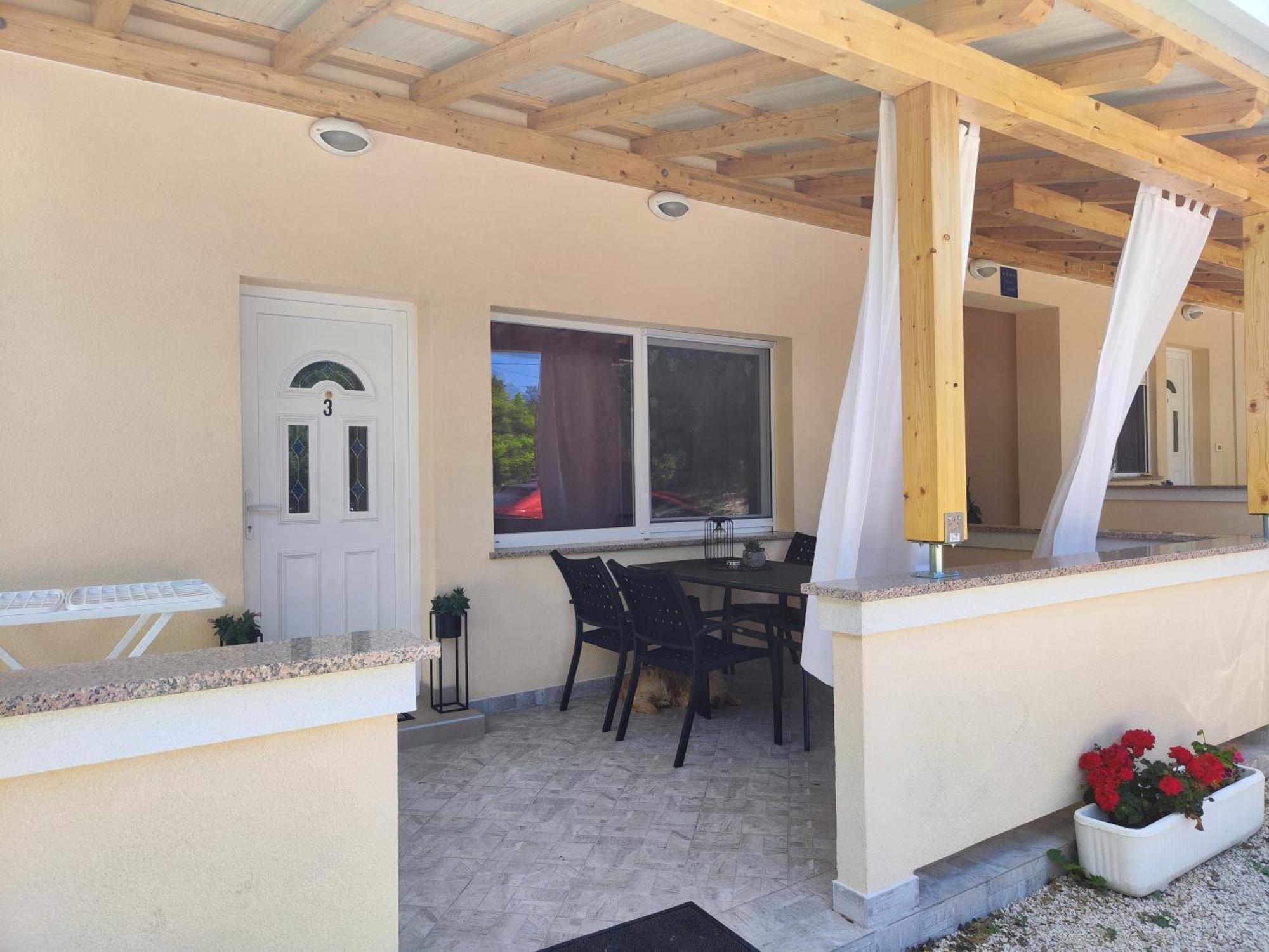 Apartmani "Sandro" Gonar Rab Town Szoba fotó